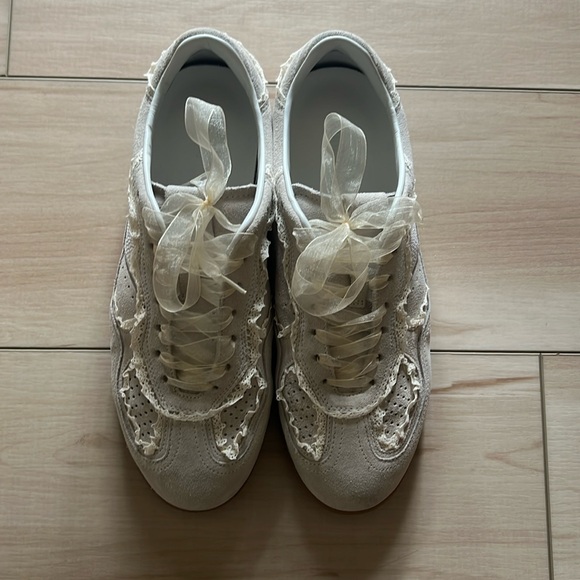 ALOHAS Shoes - Worn twice Alohas Tb.490 Crochet Cream Leather Sneakers